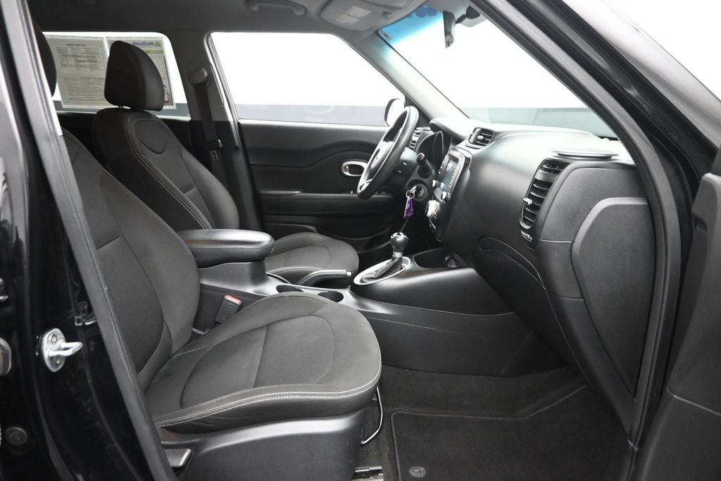Used 2019 Kia Soul w/ Convenience Package FWD image 9