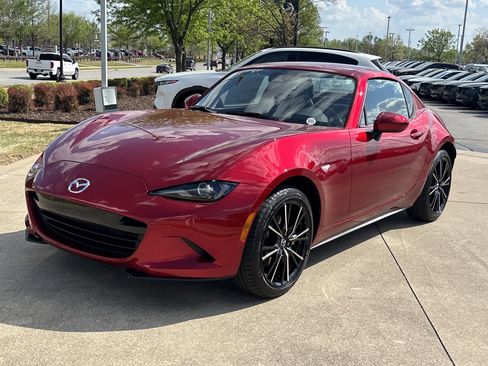 New 2026 MAZDA MX-5 Miata RF Grand Touring RWD image 10