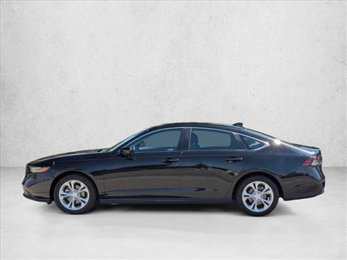 Used 2023 Honda Accord LX image 9
