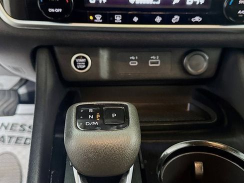 Certified 2023 Nissan Rogue SV image 14