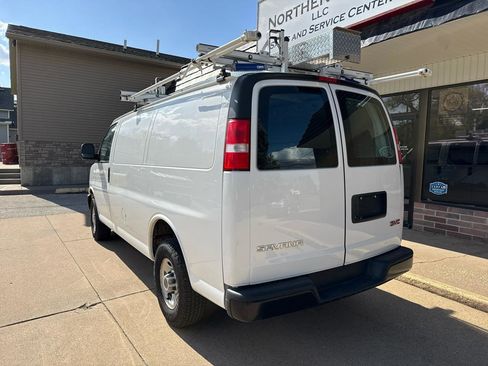 Used 2022 GMC Savana 2500 w/ Driver Convenience Package RWD image 5