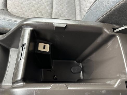 Used 2017 Chevrolet Colorado Z71 image 43