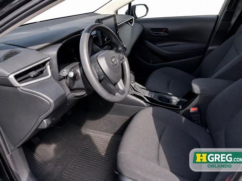Used 2022 Toyota Corolla LE FWD image 11
