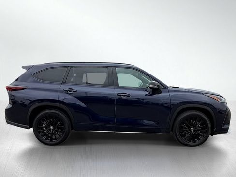 Certified 2025 Toyota Highlander XSE AWD/4WD image 10