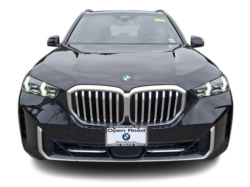 Used 2024 BMW X5 xDrive40i w/ Premium Package AWD/4WD image 2