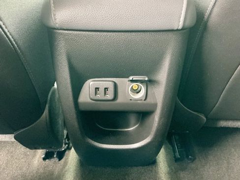 Used 2017 Chevrolet Colorado Z71 image 33