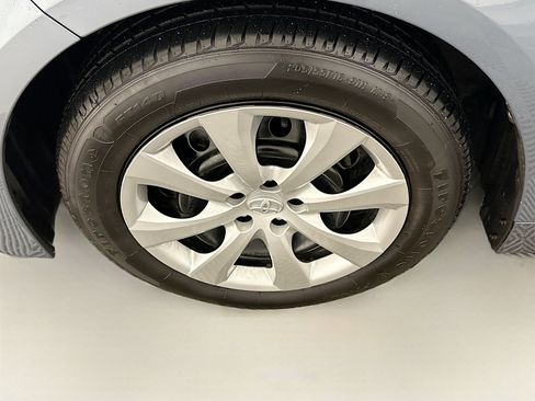 Used 2026 Toyota Corolla LE FWD image 11