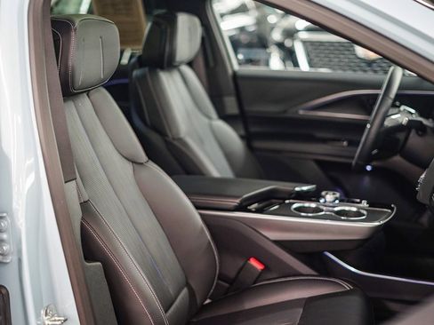 Used 2025 Cadillac Lyriq Sport image 16