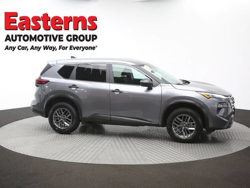 Used 2024 Nissan Rogue S AWD/4WD image 47
