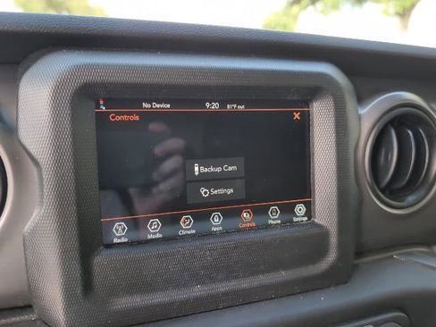 Used 2023 Jeep Wrangler Sport AWD/4WD image 16