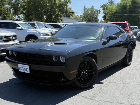 Used 2018 Dodge Challenger SXT Plus RWD image 1