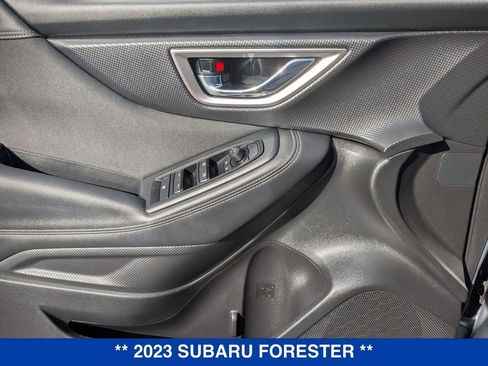 Used 2023 Subaru Forester Premium image 11