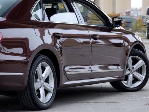 Used 2013 Volkswagen Passat TDI SEL Premium image 34