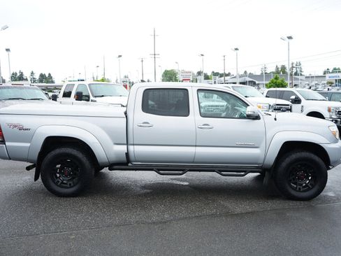 Used 2013 Toyota Tacoma 4x4 Double Cab w/ TRD Sport Pkg image 6
