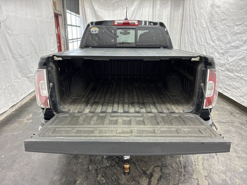 Used 2016 GMC Canyon SLT AWD/4WD image 8