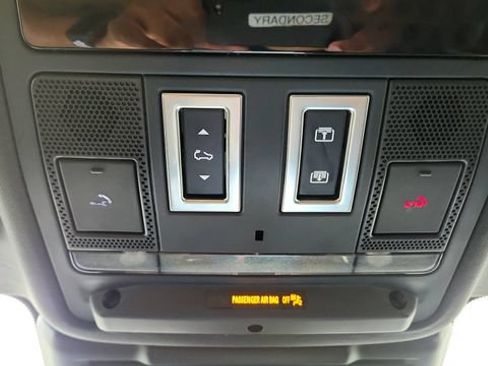 Used 2025 Land Rover Range Rover Evoque S AWD/4WD image 67