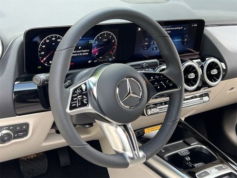 Certified 2025 Mercedes-Benz GLA 250 GLA 250 image 13