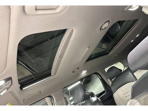 Used 2025 Kia EV9 Wind image 40