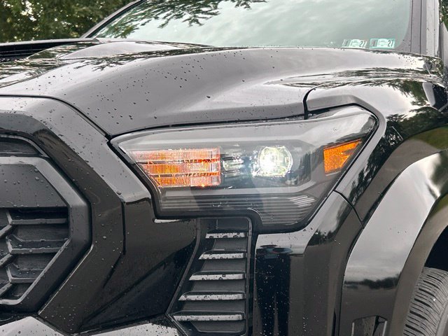 Used 2024 Toyota Tacoma TRD Sport AWD/4WD image 10