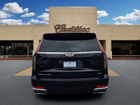 Used 2023 Cadillac Escalade ESV Luxury RWD image 4