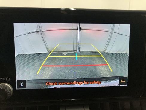 Used 2023 Toyota RAV4 LE image 21