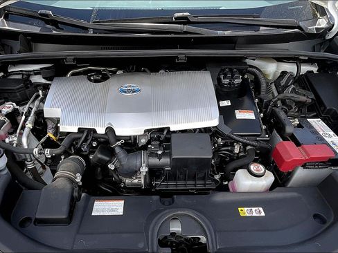 Used 2022 Toyota Prius AWD image 13