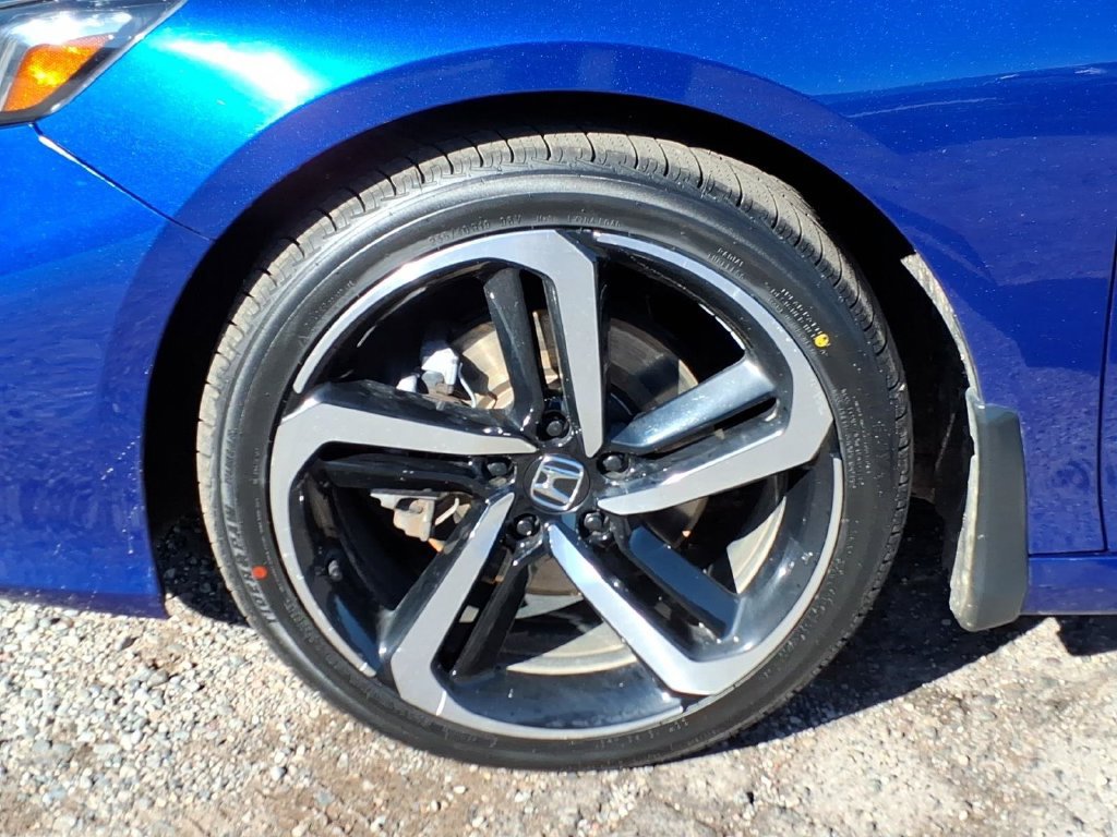 Used 2022 Honda Accord Sport image 9