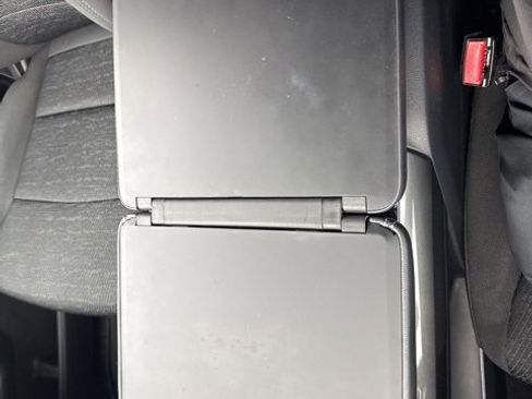 Certified 2023 Ford F150 XLT w/ Equipment Group 302A High image 38