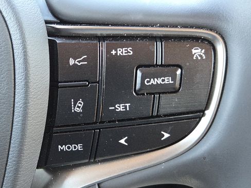 Used 2025 Lexus ES 300h w/ Premium Package FWD image 11