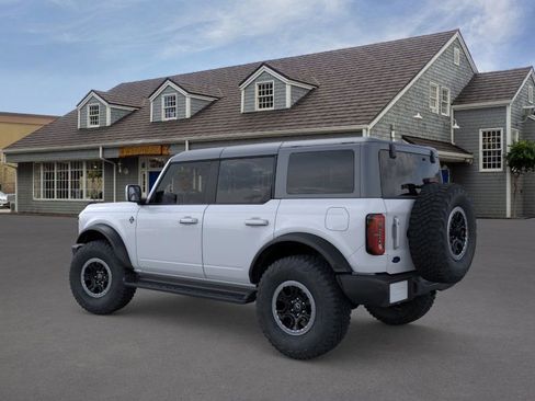 New 2025 Ford Bronco Outer Banks w/ Sasquatch Package image 4