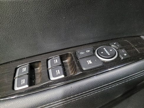 Used 2019 Kia Sorento AWD image 27