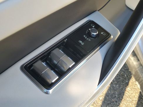 New 2026 Jaguar F-PACE R-Dynamic S image 12