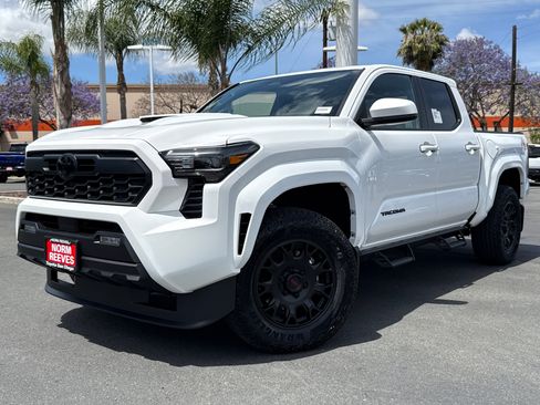 New 2026 Toyota Tacoma TRD Sport AWD/4WD image 2