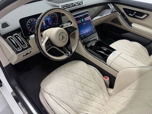 Used 2021 Mercedes-Benz S 580 4MATIC Sedan image 2