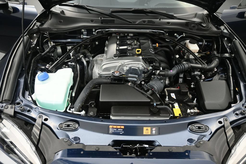 Used 2025 MAZDA MX-5 Miata Club RWD image 23