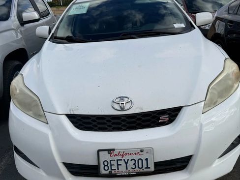 Used 2010 Toyota Matrix S image 2