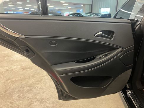 Used 2011 Mercedes-Benz CLS 550 image 31