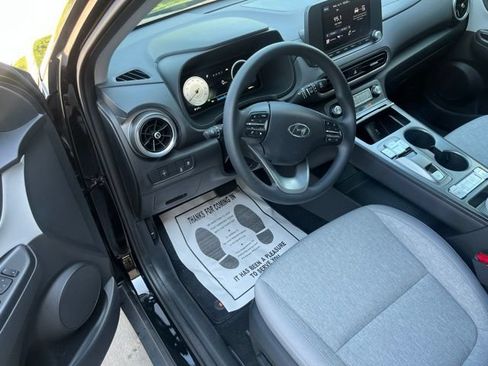 Used 2023 Hyundai Kona SE FWD image 10