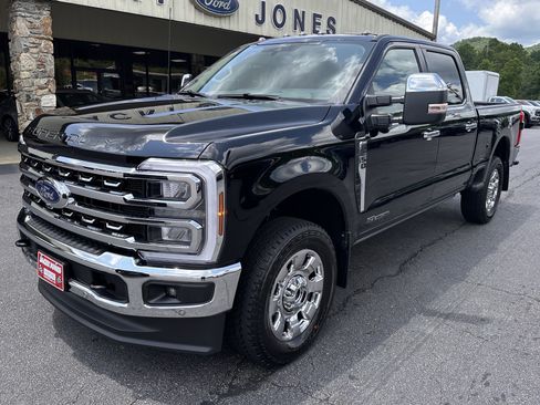 Used 2026 Ford F250 Lariat w/ Lariat Ultimate Package AWD/4WD image 2