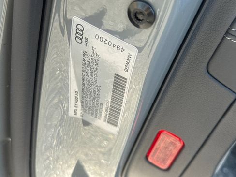 Used 2022 Audi S4 Premium Plus w/ Premium Plus Package AWD/4WD image 28