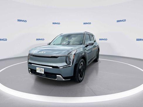 Used 2024 Kia EV9 Land AWD/4WD image 4