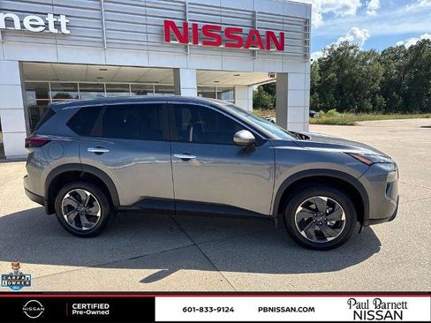 Certified 2026 Nissan Rogue SV FWD image 5