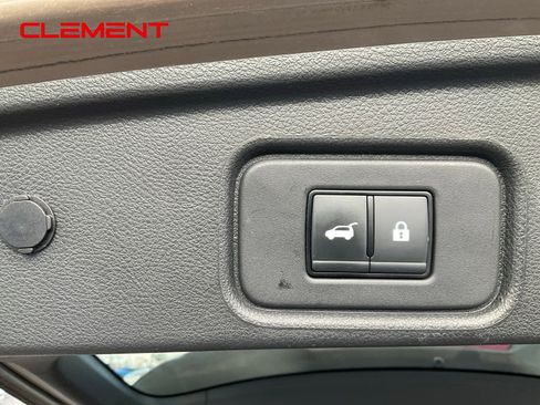 Used 2023 Nissan Pathfinder Platinum AWD/4WD image 41