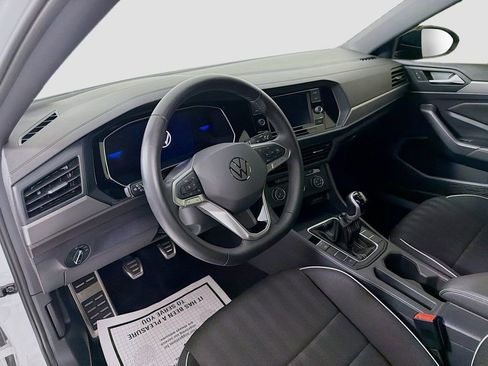 Used 2024 Volkswagen Jetta Sport FWD image 9