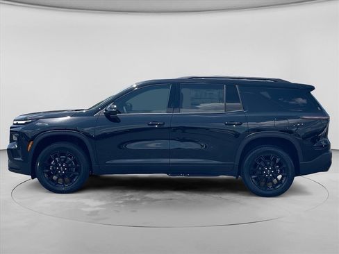 New 2026 Chevrolet Traverse LT w/ Midnight/Sport Edition FWD image 4
