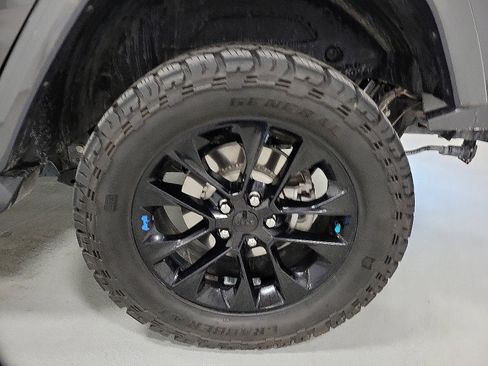 Used 2022 Jeep Wrangler Unlimited Sahara w/ Dual Top Group image 20