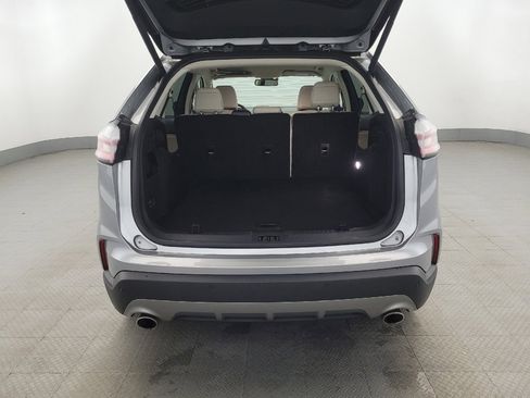 Used 2024 Ford Edge Titanium image 29