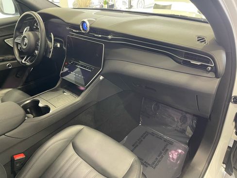 Used 2023 Maserati Grecale Modena AWD/4WD image 41