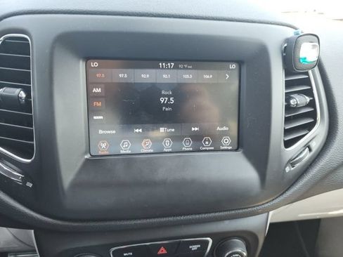 Used 2019 Jeep Compass Latitude w/ Safety & Security Group FWD image 18