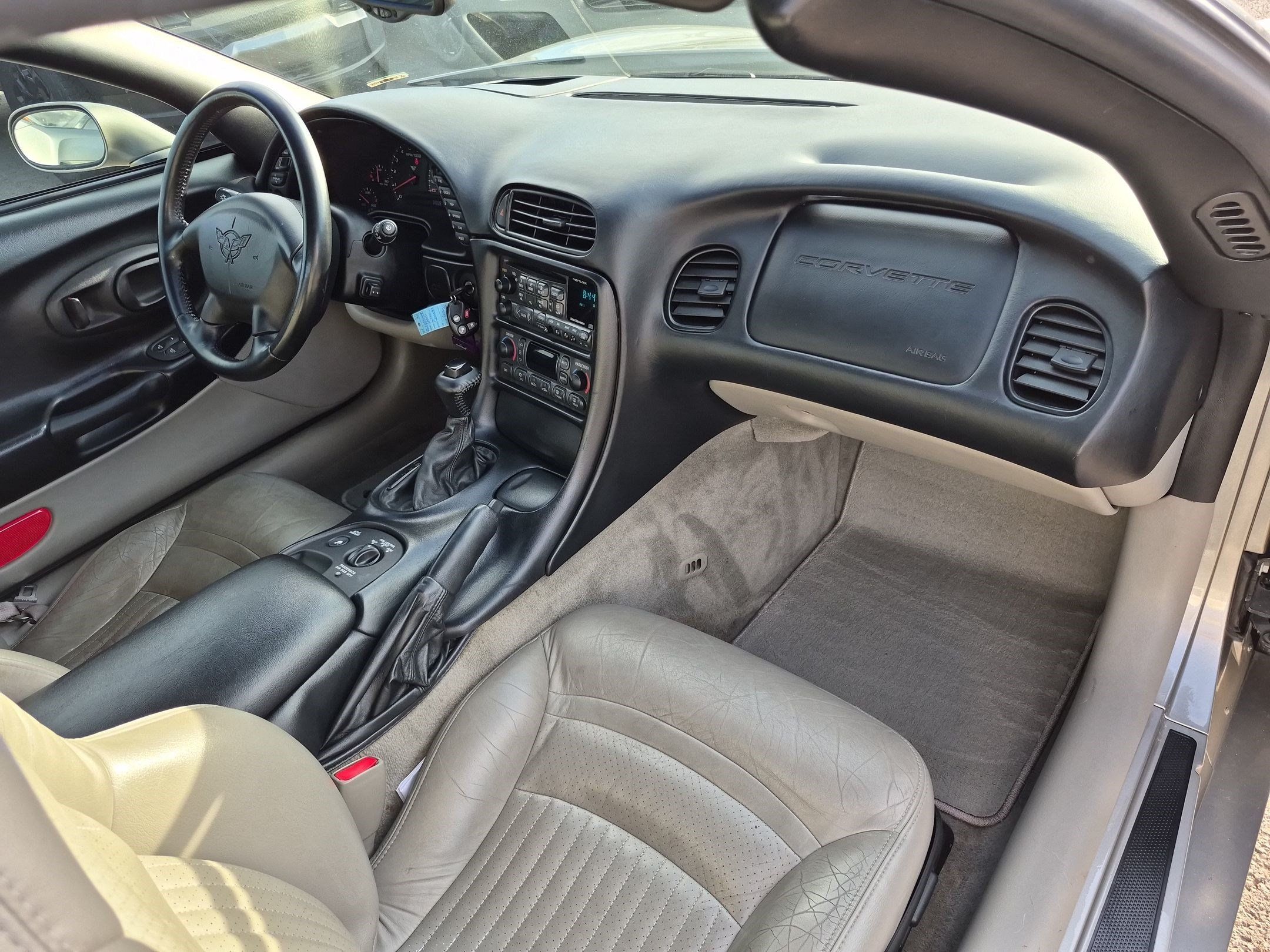 Used 2001 Chevrolet Corvette Convertible w/ Preferred Equipment Group2 RWD image 26